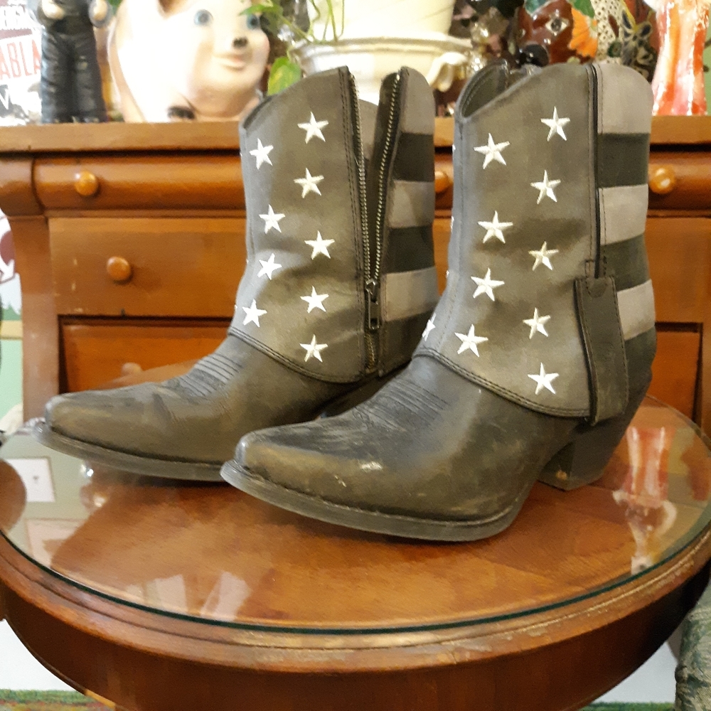Durango fold down  flag boots